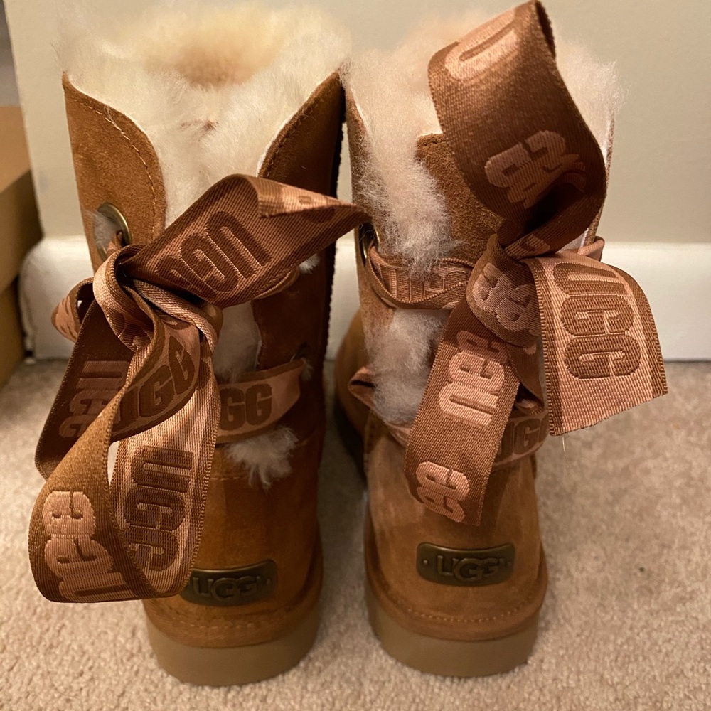 Bailey Bow UGGS